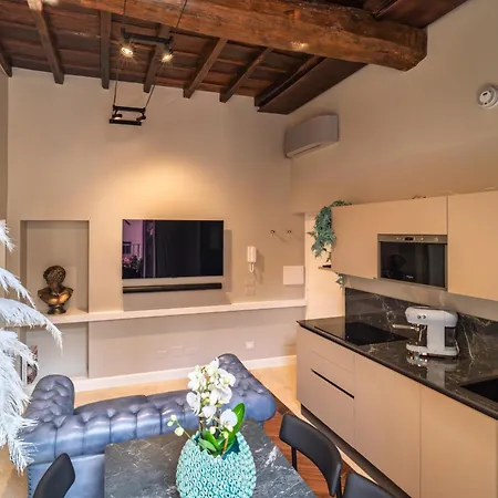 Dreamers In Belsiana Condotti Int 9 Apartment