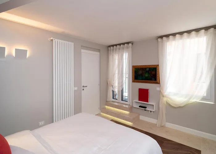 Dreamers In Belsiana Condotti Int 9 Apartment