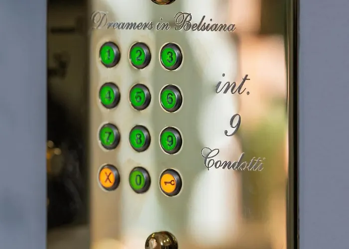 Dreamers In Belsiana Condotti Int 9 Apartment Rome